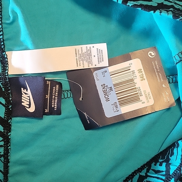 Nike Athletic Leggings NWT 💙 - Picture 3 of 3